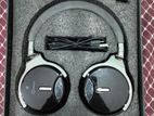 noise cancelling headphones