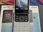 Nokia 2720 Flip (New)