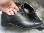 Oxford college shoe for men