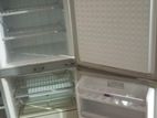 Frige for sell