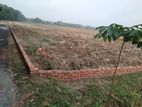 পাকা রাস্তার সাথে বাড়ি/ বাগান বাড়ি / কারখানা করার উপযোগী জায়গা বিক্রি