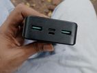 পাওয়ার ব্যাংক ১০০০০ এম 22w Out Pot