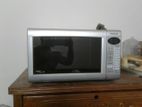 microwave oven