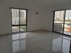 Park side 3880 sft 4 bed nice apartment for sale