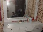 perlor dressing table