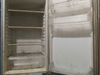 Frige for sell