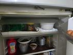 Fridge for asle
