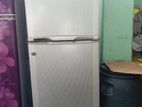 Frige for sell