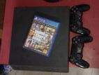 Playstation 4 pro + 2 controllers Gta V disk