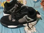 প্রায় নতুন Air Jordan 4 জুতা বিক্রি — সাইজ ৪২