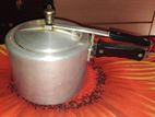 Pressure cooker for sale