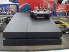 PS4 console full fresh available with six months warranty