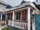 পুকুরের দক্ষিণপাড় হাফ বিল্ডিং বাসা সহ