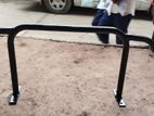 Pull Up Stand