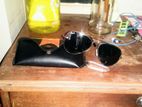 Raeven Glass