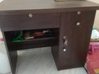 Reading table