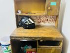 reading table