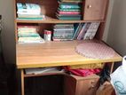 Reading table (urgent sell)