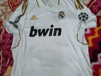 Real Madrid 11/12 Kit