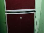 Refrigerator 138 Ltr Singer Red 100% okay