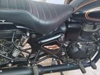 Royal Enfield Bullet 350 Classic 2025