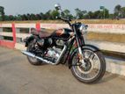 Royal Enfield Classic 350 . 2025