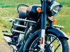 Royal Enfield Classic 350 . 2025