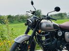 Royal Enfield Classic 350 . 2025
