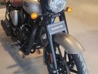 Royal Enfield Classic 350 . 2025