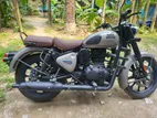 Royal Enfield Classic 350 . 2025