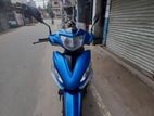 Runner Kite . 2022
