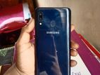 Samsung Galaxy A20 3/32 (Used)