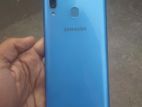 Samsung Galaxy A30 (Used)