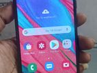 Samsung Galaxy A40 . (Used)