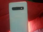 Samsung Galaxy S10 . (Used)