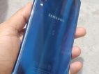 Samsung Galaxy A7 4/64 (Used)