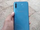 Samsung Galaxy A70 6-128 (Used)