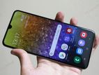 Samsung Galaxy A70 . (Used)