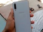 Samsung Galaxy A70 . (Used)