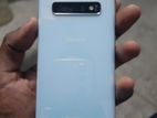 Samsung Galaxy S10 . (Used)