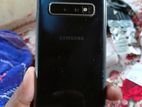 Samsung Galaxy S10 . (Used)