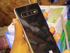 Samsung Galaxy S10 . (Used)