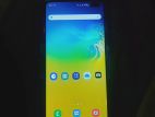 Samsung Galaxy S10 Plus . (Used)