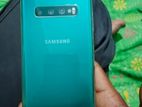 Samsung Galaxy S10 Plus . (Used)