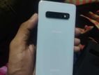 Samsung Galaxy S10 . (Used)