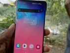 Samsung Galaxy S10 . (Used)