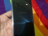 Samsung Galaxy S10 . (Used)