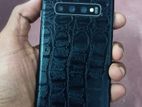 Samsung Galaxy S10 . (Used)