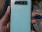 Samsung Galaxy S10 . (Used)