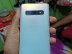 Samsung Galaxy S10 . (Used)